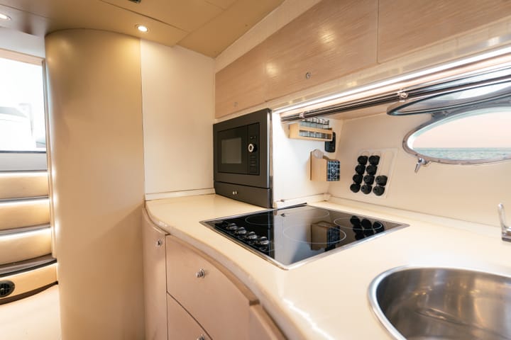 Hecho a medida Yate a motor (2005) para Charter - Salerno | #24996  - 17