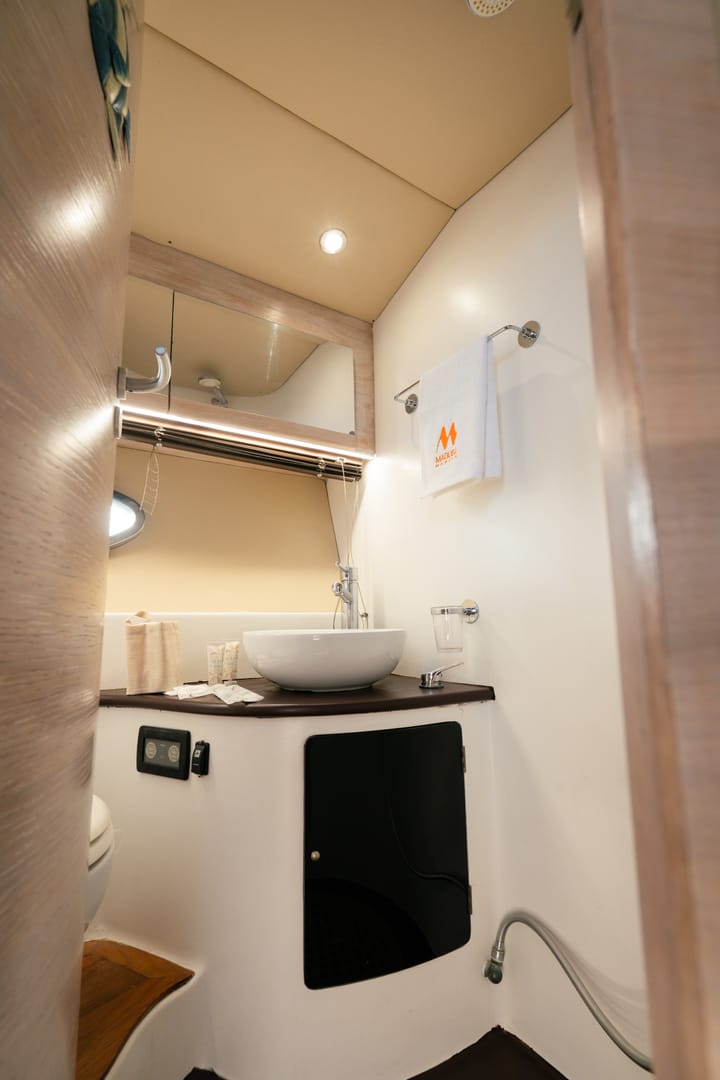 Hecho a medida Yate a motor (2005) para Charter - Salerno | #24996  - 26