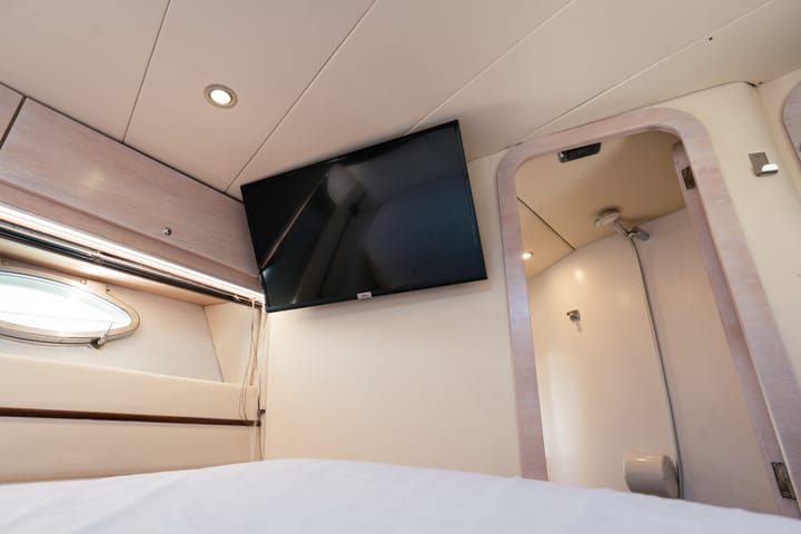 Hecho a medida Yate a motor (2005) para Charter - Salerno | #24996  - 22