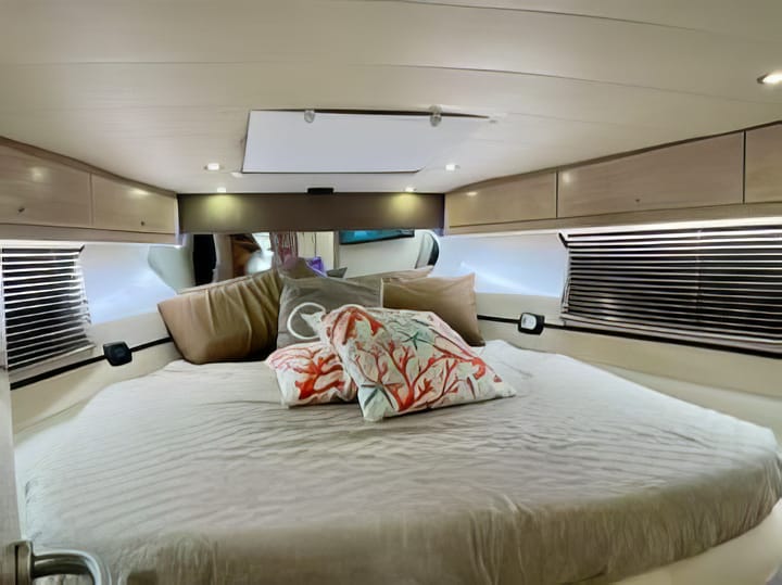 Fait sur mesure  Yacht à moteur (2005) pour Charter - Salerne | # 24996 - 7