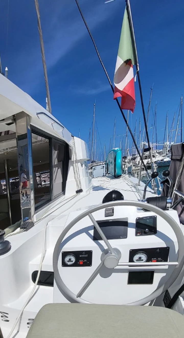 Nápoles 11.78 m Para Charter Catamarán - #25136 - 3