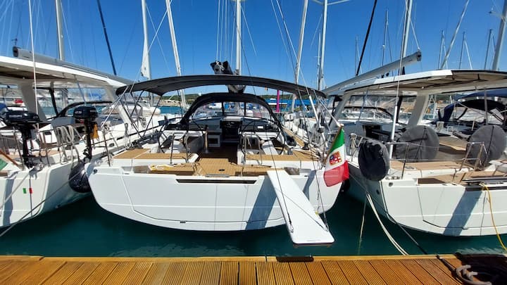 Hecho a medida  Velero (2025) para Charter - Castiglionchelo | # 25202 - 16