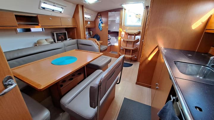 Sailboat Bavaria  40 Cruiser (2012) for Charter - Volos | #25207 - 10