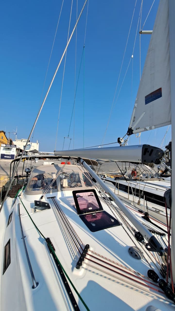 Sailboat Bavaria  40 Cruiser (2012) for Charter - Volos | #25207 - 15