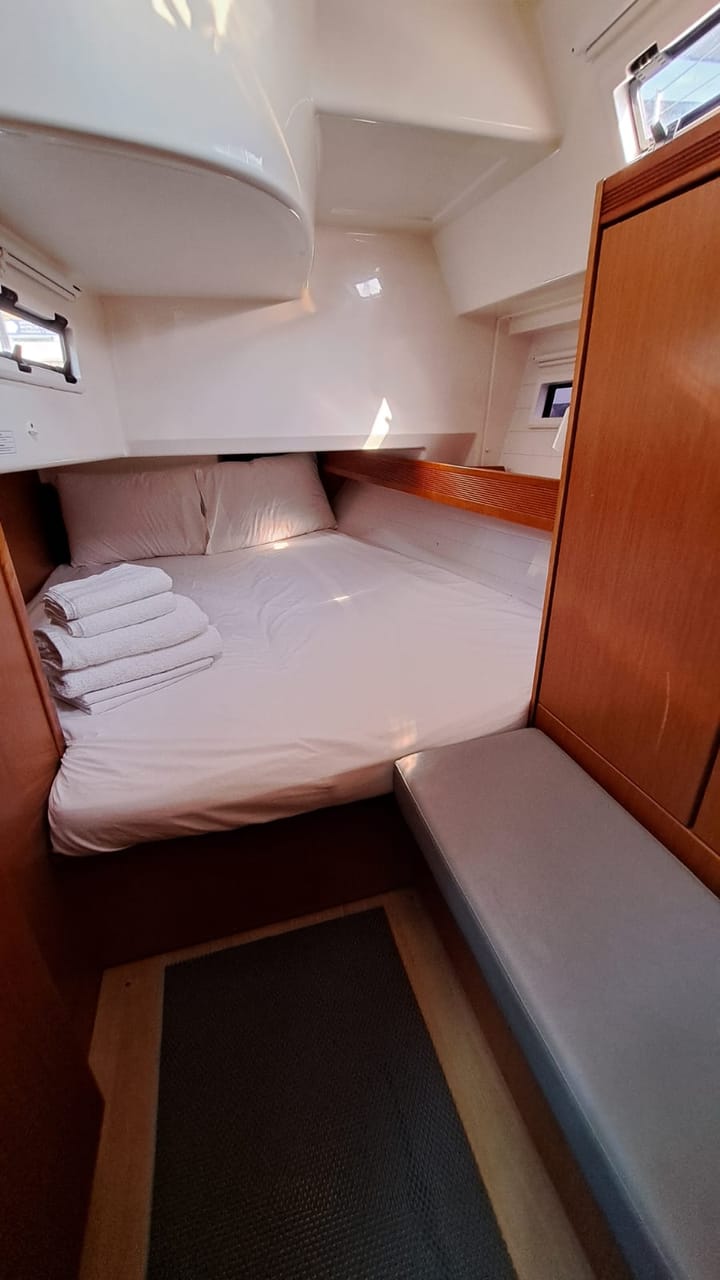 Sailboat Bavaria  40 Cruiser (2012) for Charter - Volos | #25207 - 14