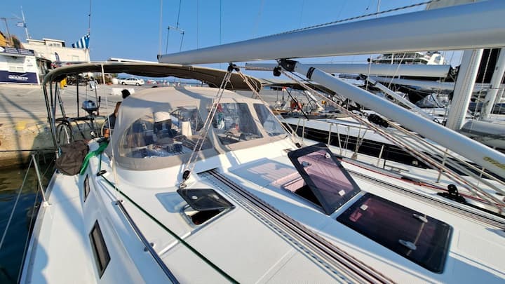 Sailboat Bavaria  40 Cruiser (2012) for Charter - Volos | #25207 - 5