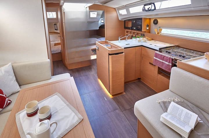 Jeanneau Sun Odyssey 410 Kiralık Yelkenli (2024) - Cannigione | #25236 - 3