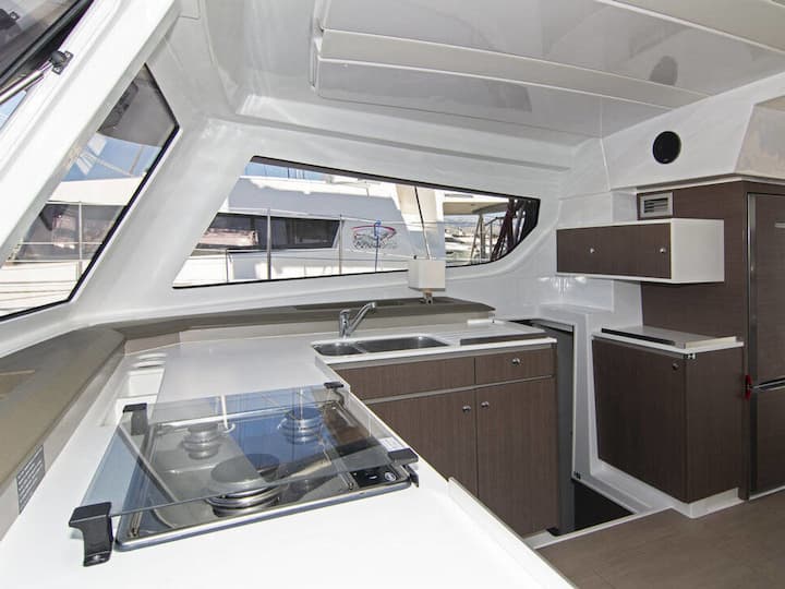 Gesplitst 12.31 m Voor Charter Catamaran - #25259 - 5