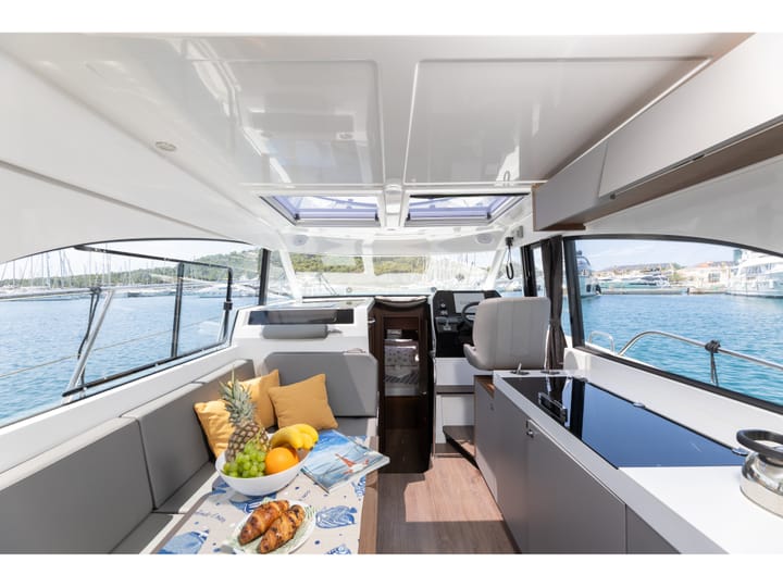 Rogoznica 11.08 m Für Charter Motorboot — #25261 - 2