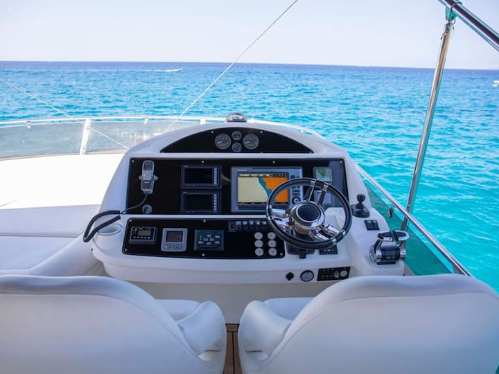Fait sur mesure  Yacht à moteur (2012) pour Charter - Palma de Majorque | # 25299 - 26