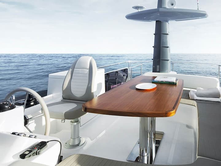 Naples 16.9 m For Charter Yacht à moteur - #25319 - 4