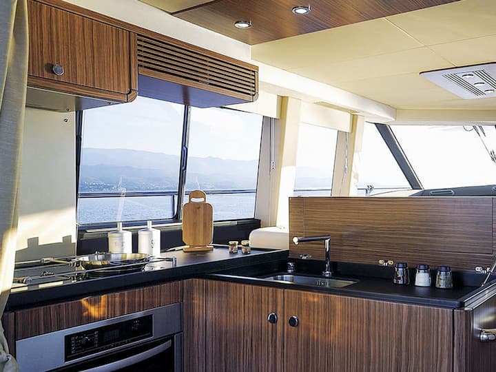 Naples 16.9 m For Charter Yacht à moteur - #25319 - 13