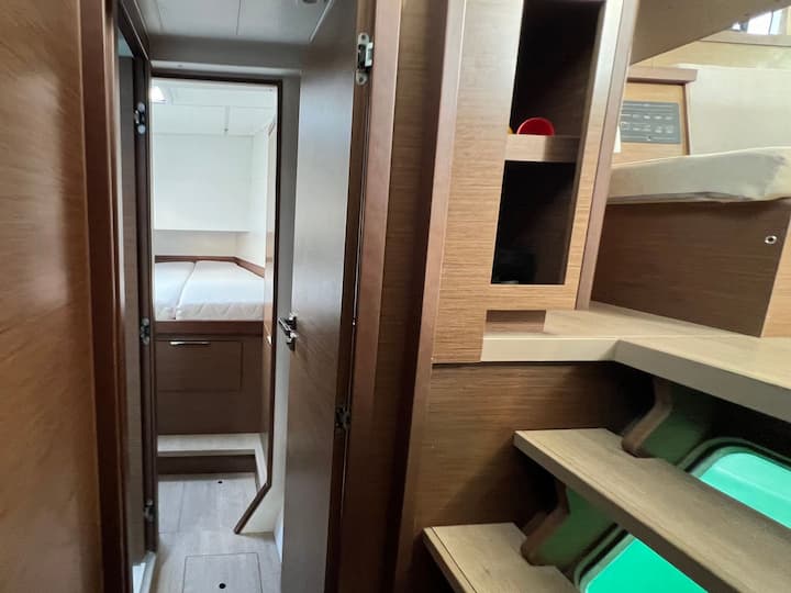 Atene 11.89 m Per noleggio Catamarano - #25354 - 4
