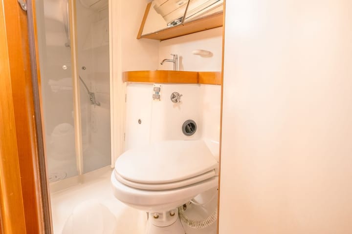  Barca a vela Beneteau Oceanis 40 (2008) per Noleggio, overcloccabile Fethiye | #25375 - 13