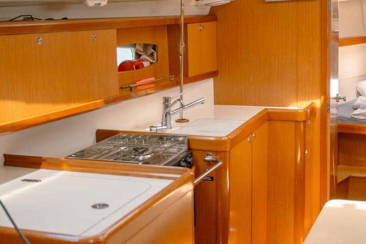  Barca a vela Beneteau Oceanis 40 (2008) per Noleggio, overcloccabile Fethiye | #25375 - 7