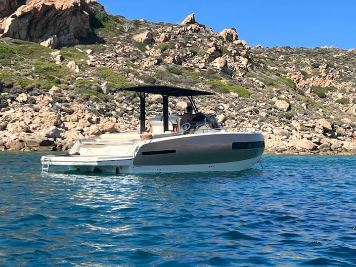 Fatto su misura  Motoscafo (2017) per Noleggio - Porto Rotondo | # 25392 - 3