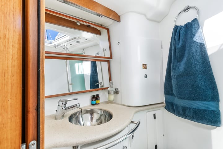 Sailboat Jeanneau Sun Odyssey 54 DS (2007) for Charter - Athens | #25407 - 3