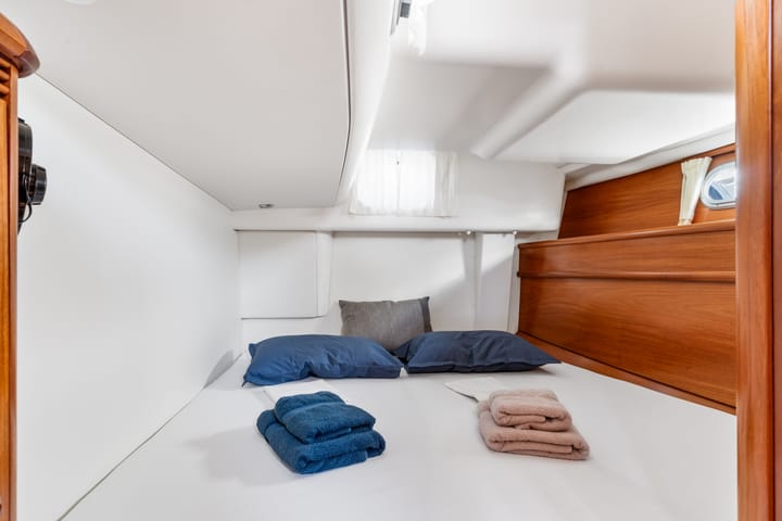 Sailboat Jeanneau Sun Odyssey 54 DS (2007) for Charter - Athens | #25407 - 10