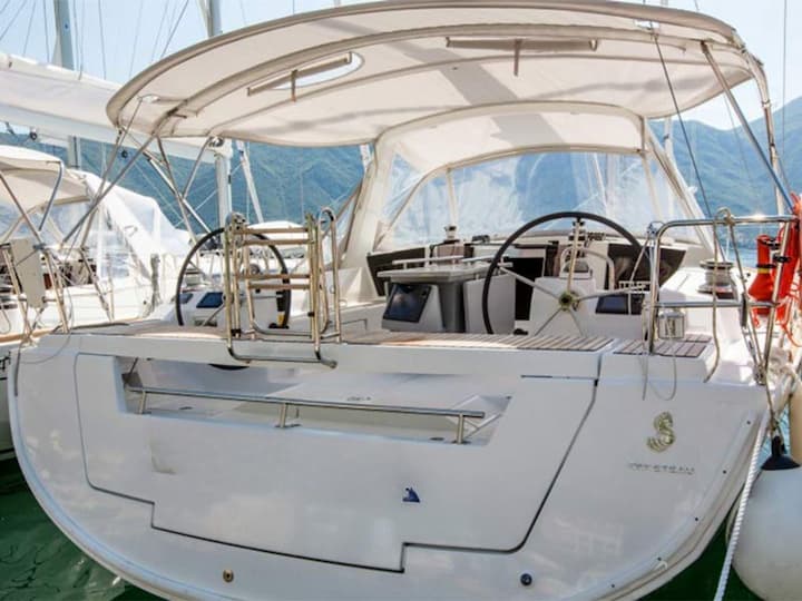 Herceg Novi 13.85 m Voor Charter Zeilboot - #25412 - 3