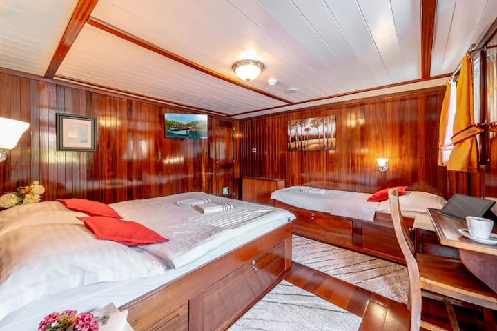 Custom Made Gulet (2013) for Charter - Split | #25459 - 24