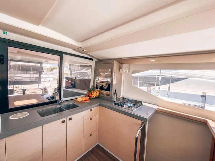 Catamaran Fountaine Pajot Lucia 40 (2018) pour Charter - Pula | #25523 - 8