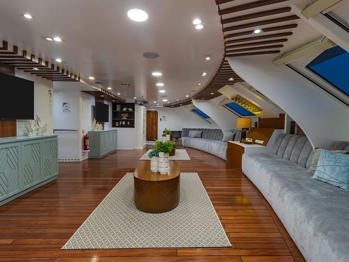 Custom Made Catamaran (2011) for Charter - Puerto Baquerizo Moreno | #25599 - 6