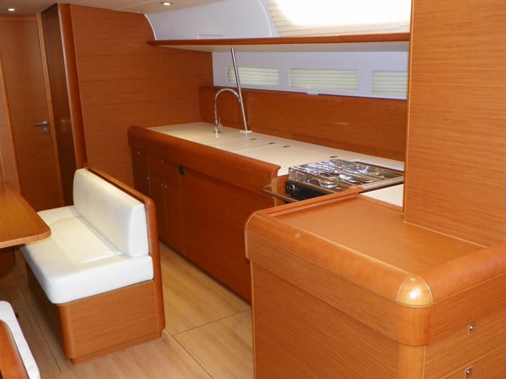  Velero Jeanneau Sun Odyssey 509 (2014) para Charter - Porto Rotondo | #25620 - 7
