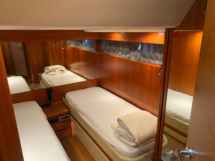 Maßgeschneidert Motoryacht (1999) für Charter - Baiona | #25638 - 25