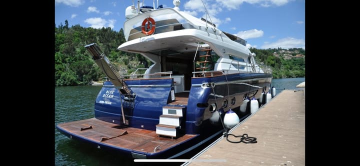 Maßgeschneidert Motoryacht (1999) für Charter - Baiona | #25638 - 8