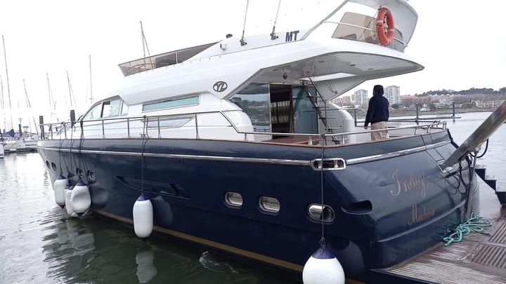 Maßgeschneidert Motoryacht (1999) für Charter - Baiona | #25638 - 7