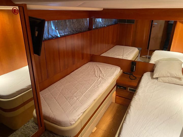 Maßgeschneidert Motoryacht (1999) für Charter - Baiona | #25638 - 18