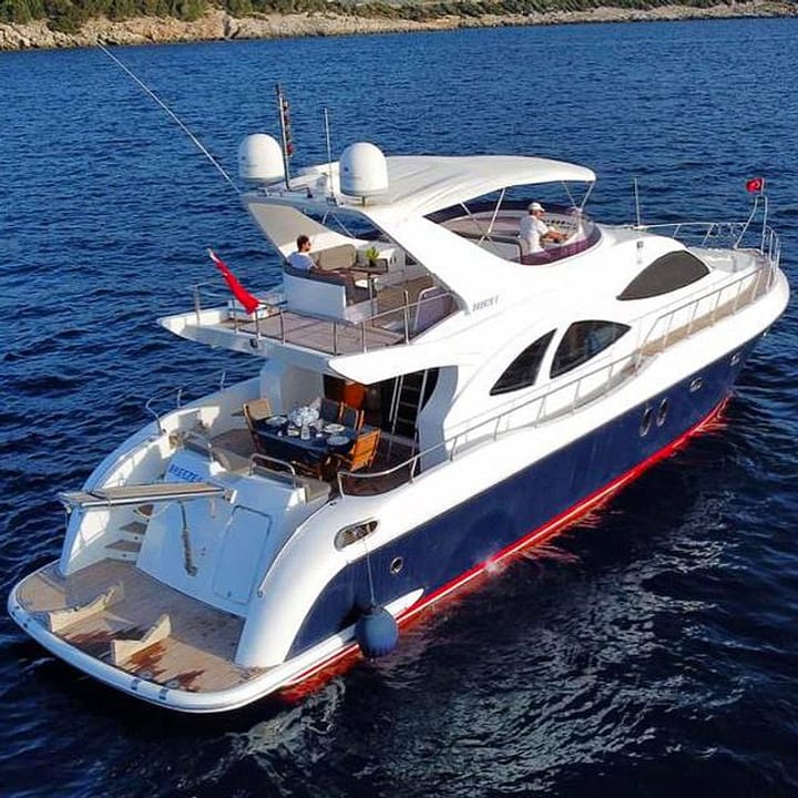 Fait sur mesure Yacht à moteur (2025) for Charter - Bebek | #25655 - 2
