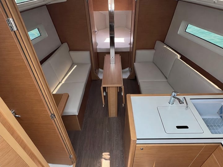 Jeanneau Sun Odyssey 350 Kiralık Yelkenli (2025) - Rome | #25663 - 2