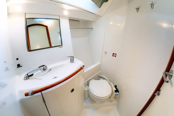 Sailboat Beneteau Oceanis Clipper 393 (2024) for Charter - Athens | #25729 - 12