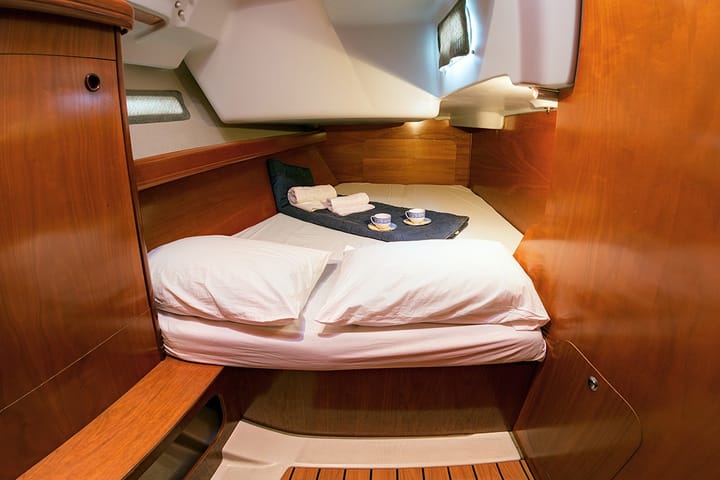 Sailboat Beneteau Oceanis Clipper 393 (2024) for Charter - Athens | #25729 - 8