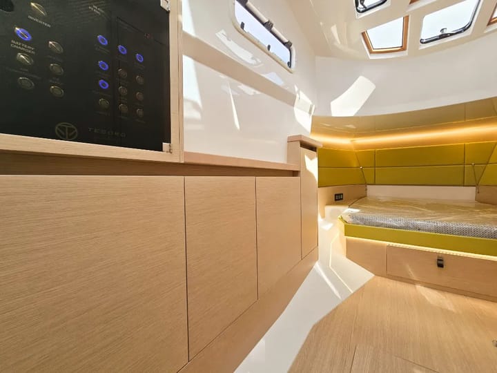 Motorboot Tesoro T40 (2023) für Charter - Seget Donji | #25819 - 13