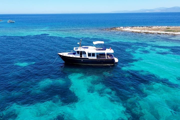 Hecho a medida  Yate a motor (2009) para Charter - Bodrum | # 25876 - 2