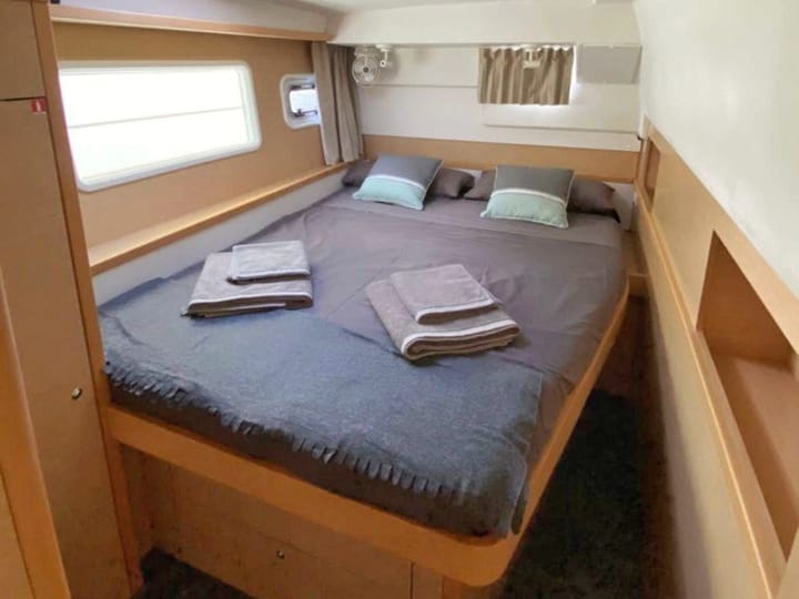  Catamarano Lagoon 400 S2 (2017) per Noleggio, overcloccabile Santa Eulària des Riu | #25877 - 2