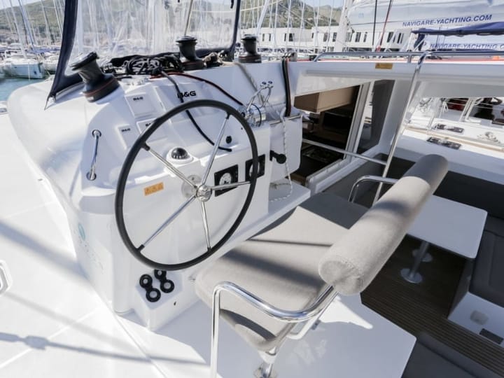  Catamarano Lagoon 400 S2 (2017) per Noleggio, overcloccabile Santa Eulària des Riu | #25877 - 11