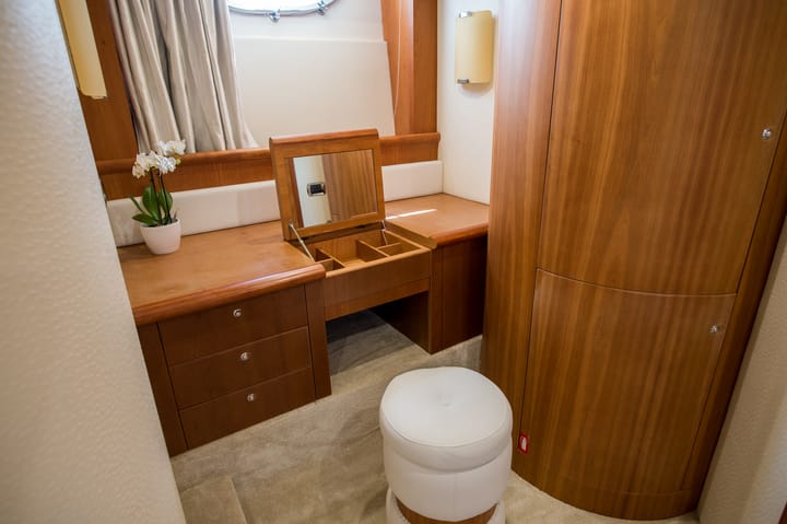  Yate a motor Aicon 56 (2007) para Charter - Podstrana | #25903 - 25