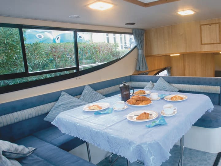 Fait sur mesure Bateau à moteur (2001) for Charter - Rheinsberg | #26061 - 2