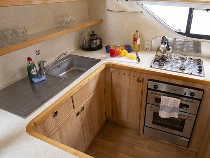 Custom Made Motorboat (2002) for Charter - Saint-Jean-de-Losne | #26442 - 7