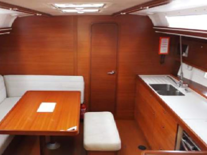 Voilier Dufour 450 (2014) pour Charter - Kalkara | #2661 - 2