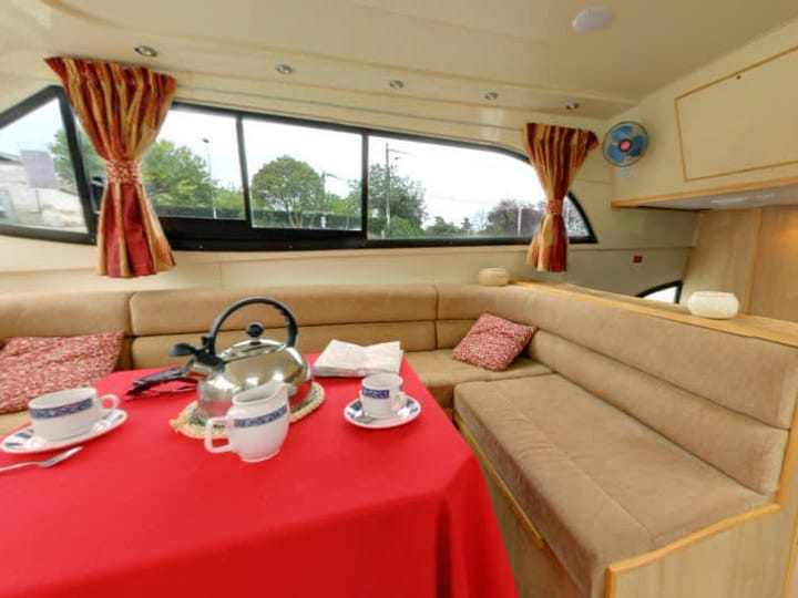 Custom Made Motorboat (2012) for Charter - Migennes | #26808 - 2