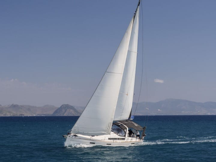  Velero Beneteau Oceanis 45 (2015) para Charter - Kos | #2687 - 3