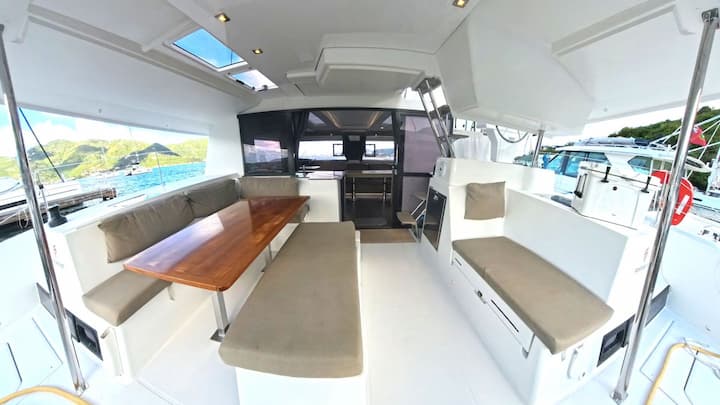  Catamaran Fountaine Pajot Helia 44 Evolution (2018) voor Charter - Road Town | #26961 - 11