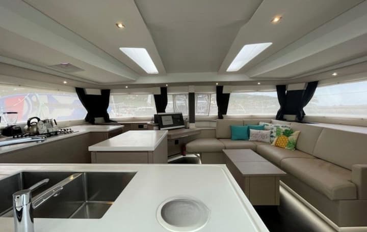  Catamaran Fountaine Pajot Saba 50 (2019) voor Charter - Road Town | #26962 - 31