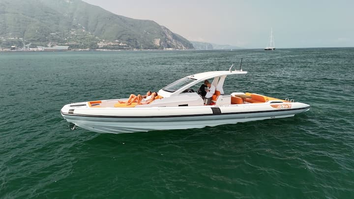Motorboat Pirelli 42 (2025) for Charter - Torre Annunziata | #26972 - 18