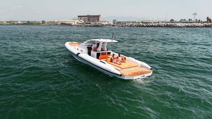 Motorboat Pirelli 42 (2025) for Charter - Torre Annunziata | #26972 - 24