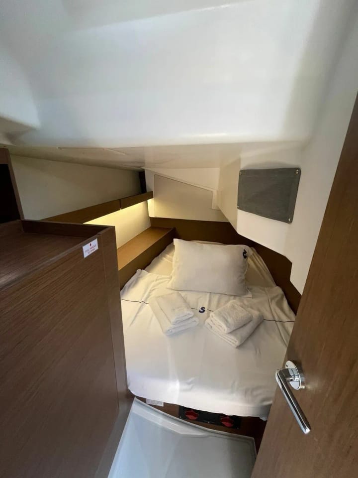 Voilier Beneteau Oceanis 34.1 (2024) pour Charter - Orhaniye | #26997 - 9